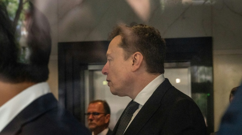 Gen&egrave;se d'OpenAI: Elon Musk plac&eacute; face &agrave; ses ambigu&iuml;t&eacute;s dans un interrogatoire tendu