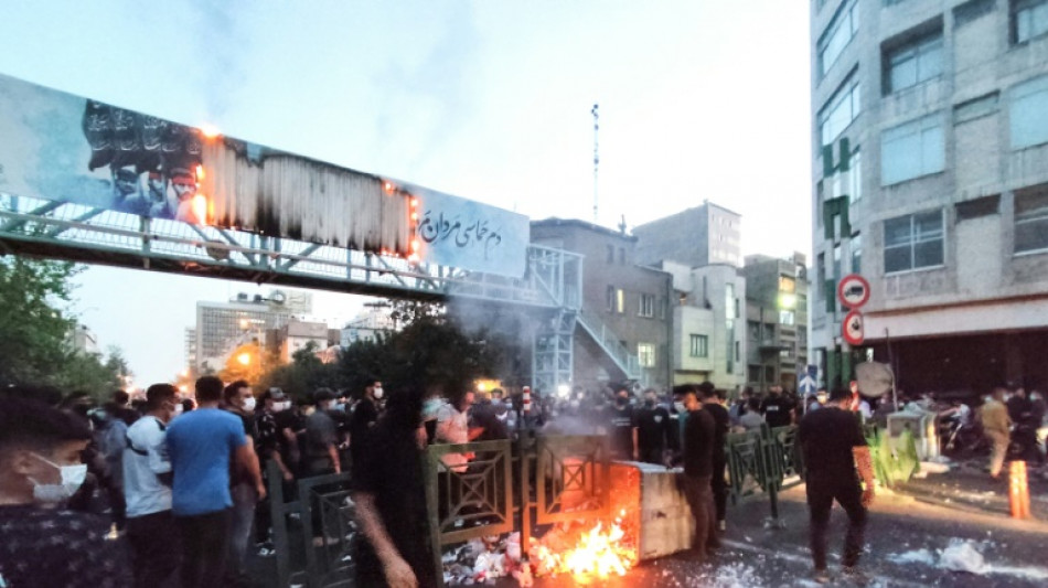 Iran: 35 morts dans la r&eacute;pression de manifestations, plus de 700 interpellations