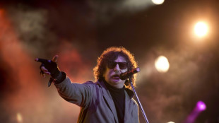 Rockero argentino Charly Garc&iacute;a dado de alta y mejor de salud
