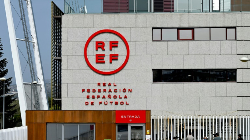 Federa&ccedil;&atilde;o Espanhola de Futebol afasta diretores que foram detidos