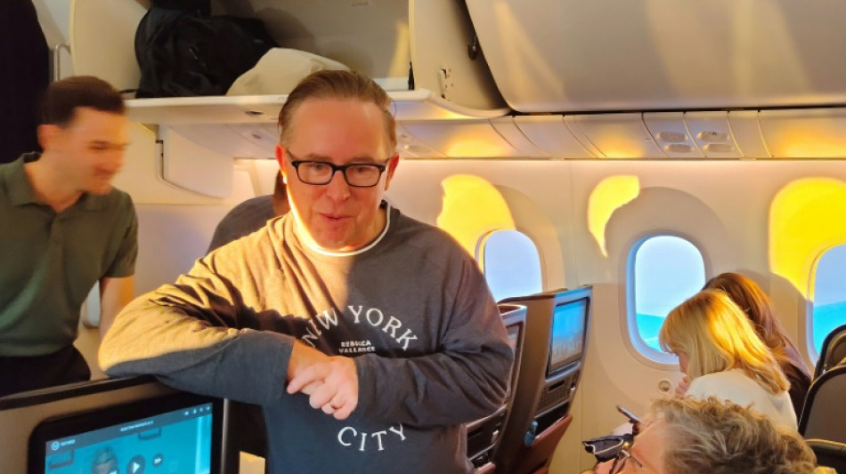 Qantas CEO steps down early as airline falls out of favour