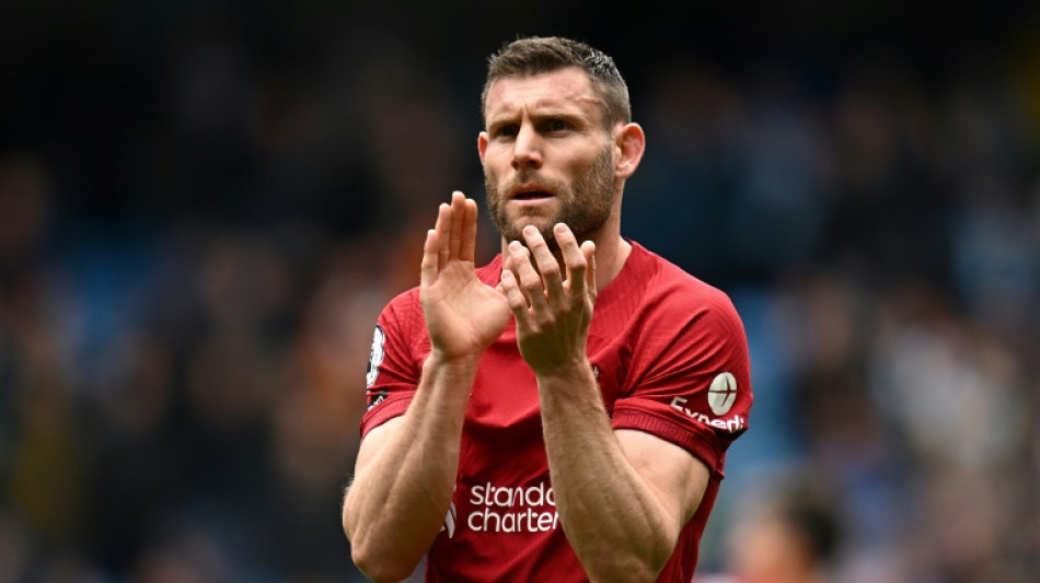 Meia James Milner &eacute; anunciado pelo Brighton