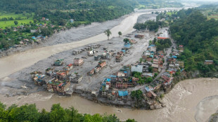 Nepalis cling to hope for missing, three days after disaster
