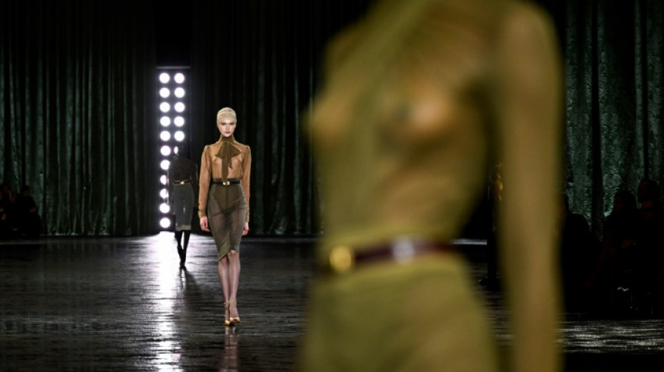 A transpar&ecirc;ncia volta ao destaque na Semana de Moda parisiense