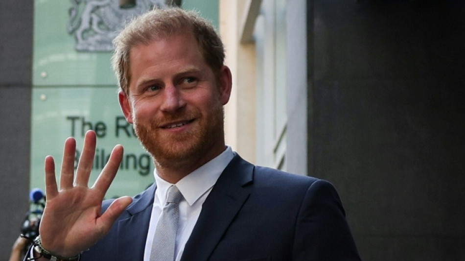 Prinz Harry zu Besuch von krebskrankem König Charles III. in London eingetroffen