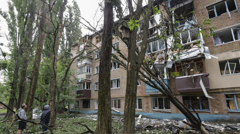 Dieci feriti a Kiev, allarme antiaereo in tutta l'Ucraina