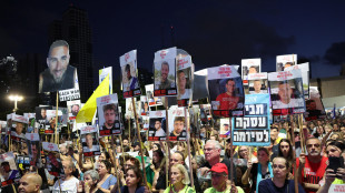 Decine di migliaia in strada a Tel Aviv,chiedono accordo su Gaza