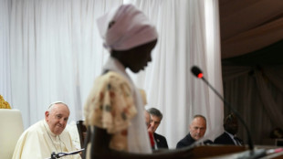 Papst fordert im Südsudan Leben in Würde für Vertriebene
