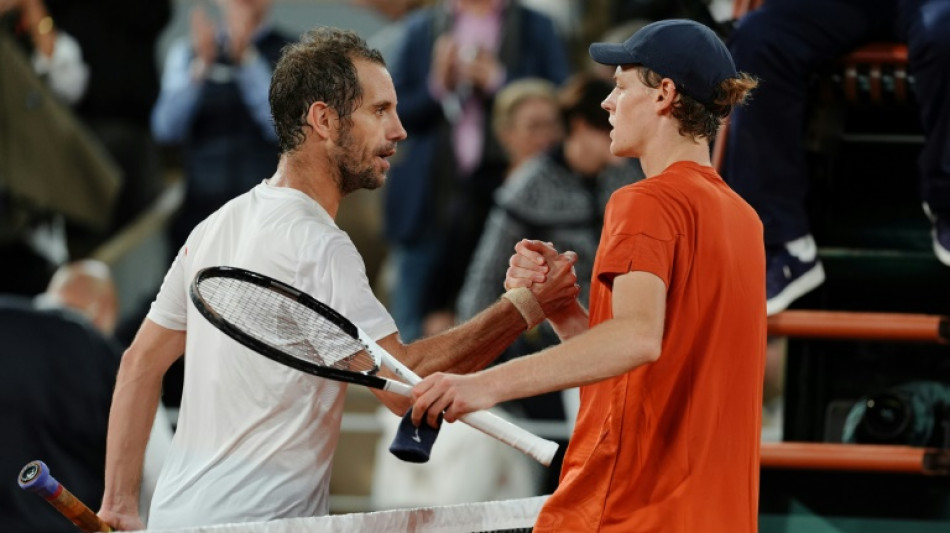 Sinner derrota veterano Gasquet e vai &agrave; terceira fase de Roland Garros
