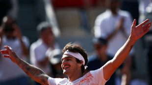 Brasileiro Thiago Seyboth Wild faz his&oacute;ria e elimina Daniil Medvedev em Roland Garros