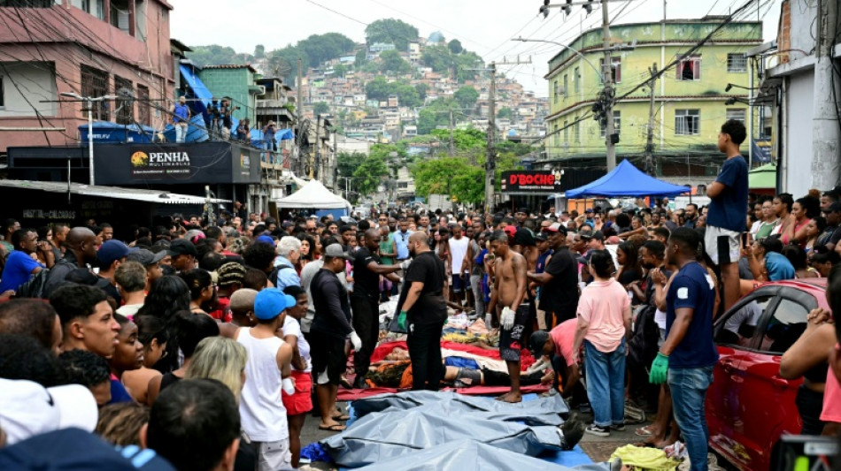 "Degollaron a mi hijo", dice la madre de un joven muerto en la operaci&oacute;n policial en Rio