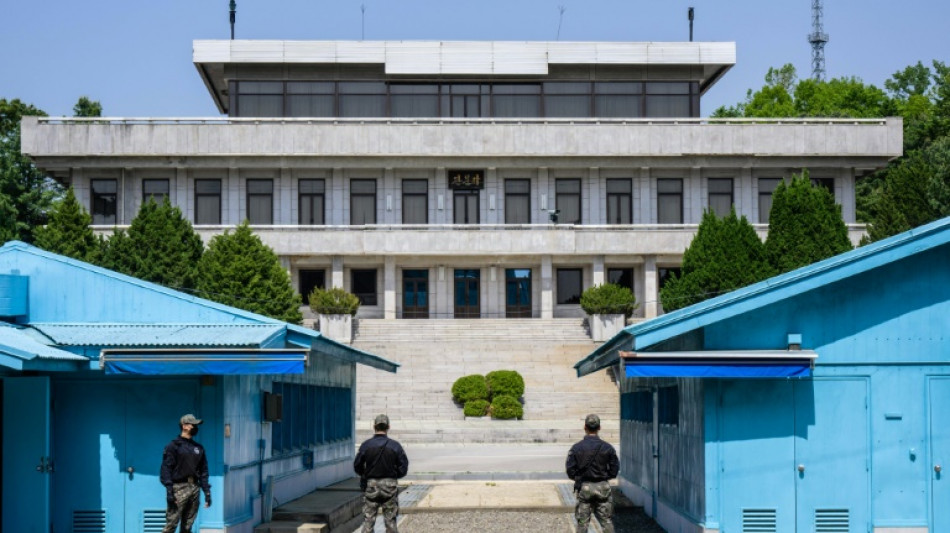 Soldado americano entra na Coreia do Norte durante visita &agrave; fronteira