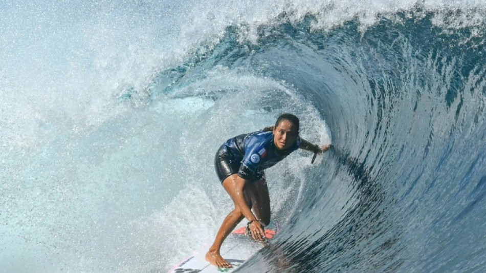 Surf: la Fran&ccedil;aise Vahine Fierro, nouvelle reine de Teahupo'o &agrave; l'approche des JO