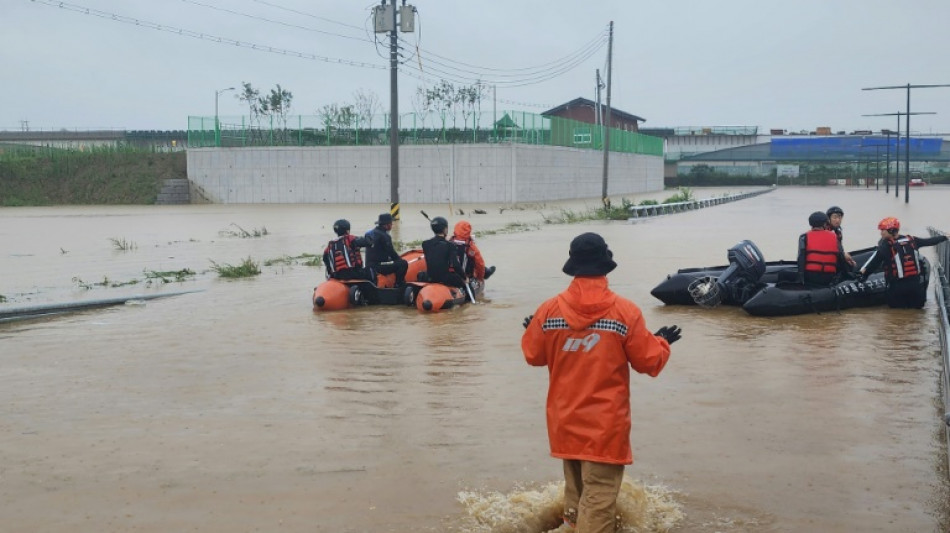 En Cor&eacute;e du Sud, inondations et glissements de terrain font 33 morts et dix disparus