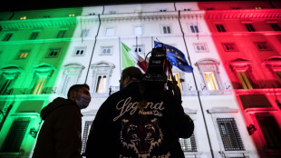 S&P alza rating Italia a BBB+ con outlook stabile