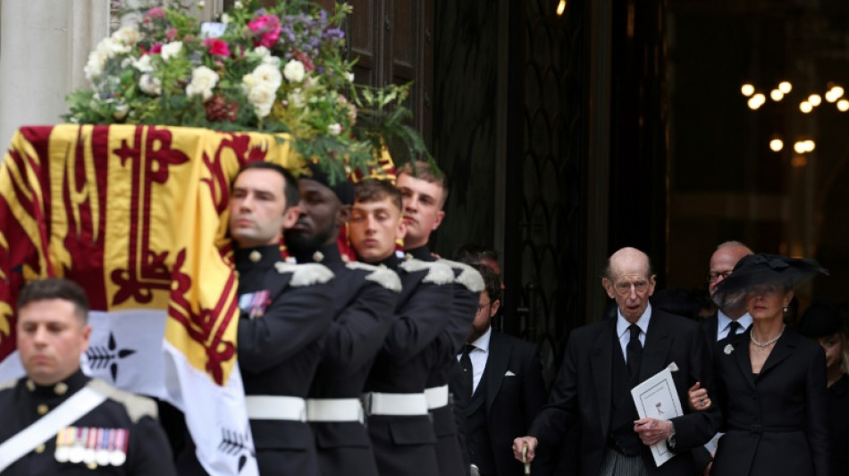 La reine Camilla, souffrante, absente des fun&eacute;railles de la duchesse de Kent