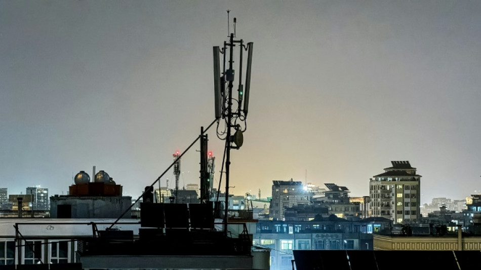 Talib&atilde;s cortam telecomunica&ccedil;&otilde;es em todo Afeganist&atilde;o