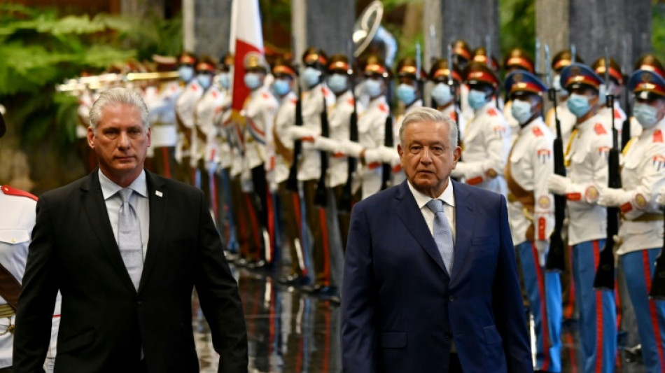 Mexican President presses for end to US sanctions on Cuba 