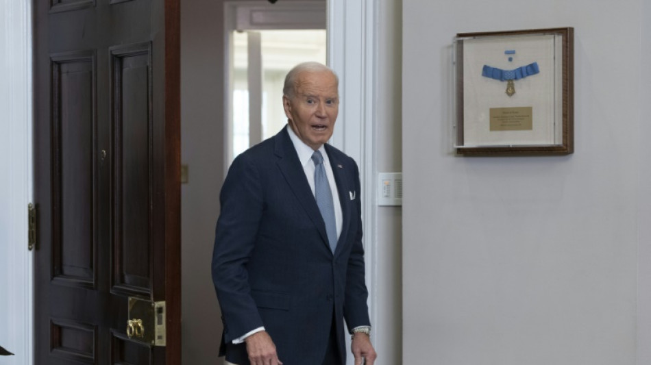 Le d&eacute;bat sur l'acuit&eacute; mentale de Biden relanc&eacute; par un enregistrement et un livre