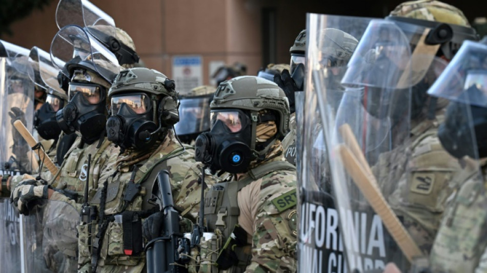 Les premiers Marines commencent leurs op&eacute;rations &agrave; Los Angeles