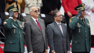 Petro substitui questionado comandante do Exército colombiano