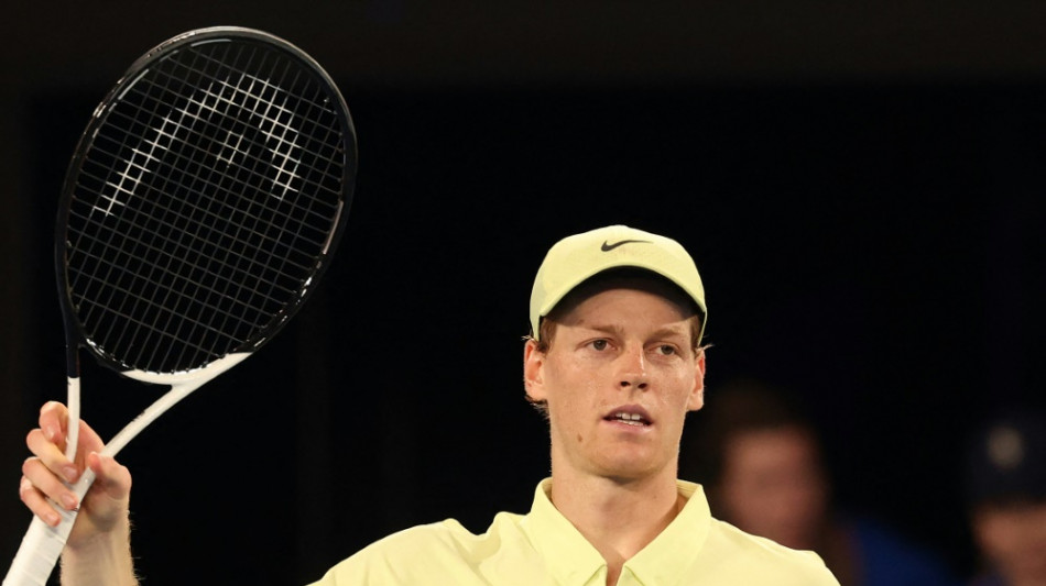 Kaputtes Netz und k&ouml;rperliche Leiden: Sinner qu&auml;lt sich durch