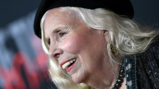 Leyendas de la m&uacute;sica rinden tributo a Joni Mitchell antes de los Grammy