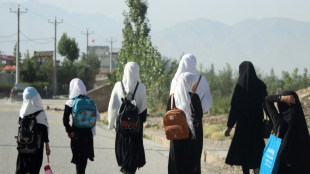La ONU condena un año de "vergonzoso" cierre de escuelas de Afganistán