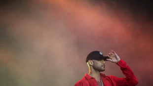 Le rappeur Booba en garde à vue, après une plainte pour harcèlement de Gims