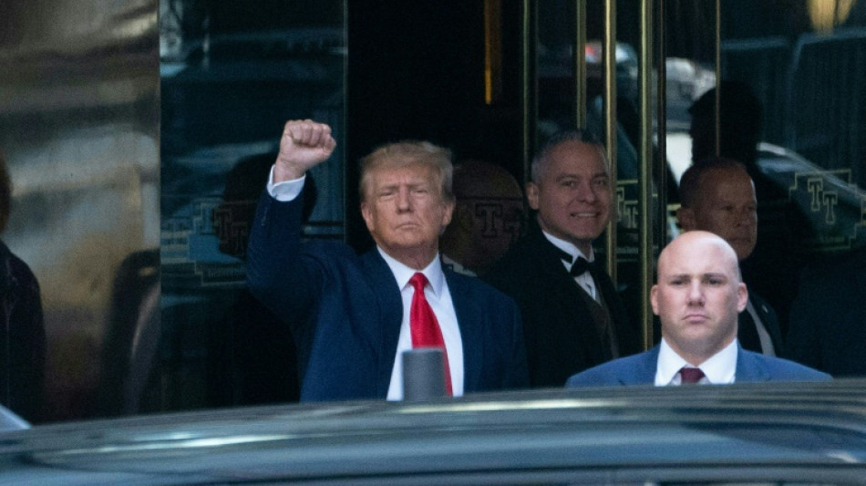 C'est historique, l'ex-pr&eacute;sident am&eacute;ricain Trump compara&icirc;t devant un tribunal p&eacute;nal