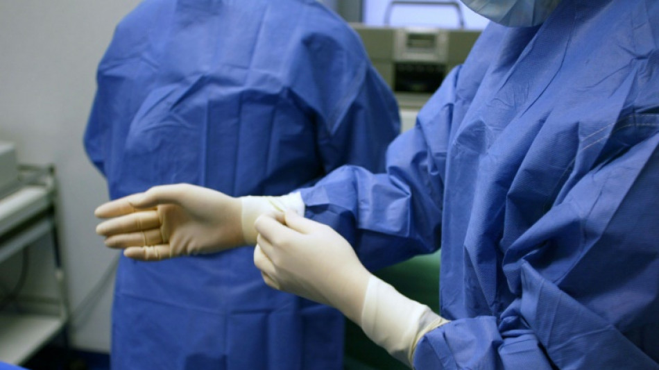 Enqu&ecirc;te en France sur des implants vaginaux pour tromperie et blessures involontaires