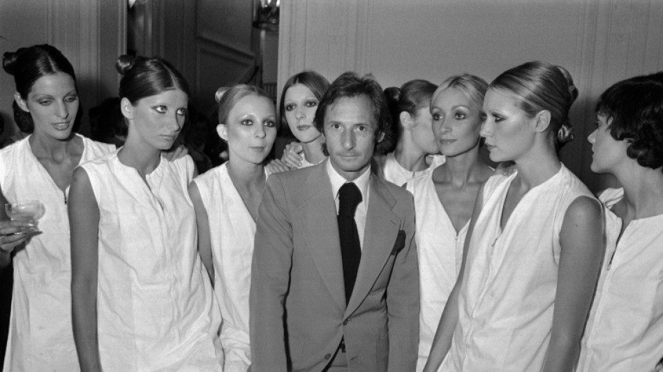 Berliner Tageszeitung Dior's longestrunning designer Marc Bohan dies