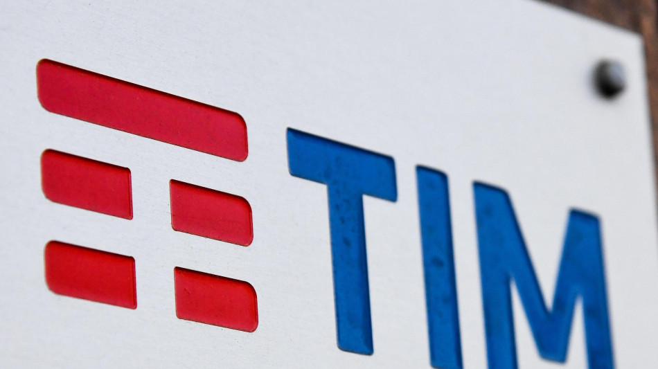 Tim sbanda in Borsa,si allungano tempi per restituzione canone