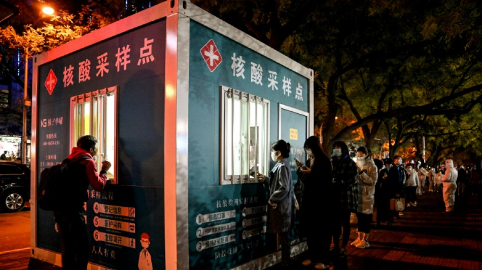 Ciudades chinas cancelan pruebas masivas de covid en un alivio de las medidas