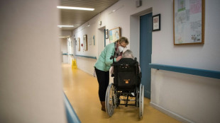 Ministerium: Geh&auml;lter in Altenpflege steigen deutlich