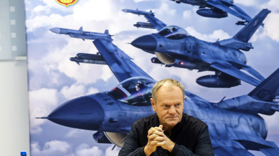 Tusk, 'intercettato drone su edifici governo, 2 arresti'