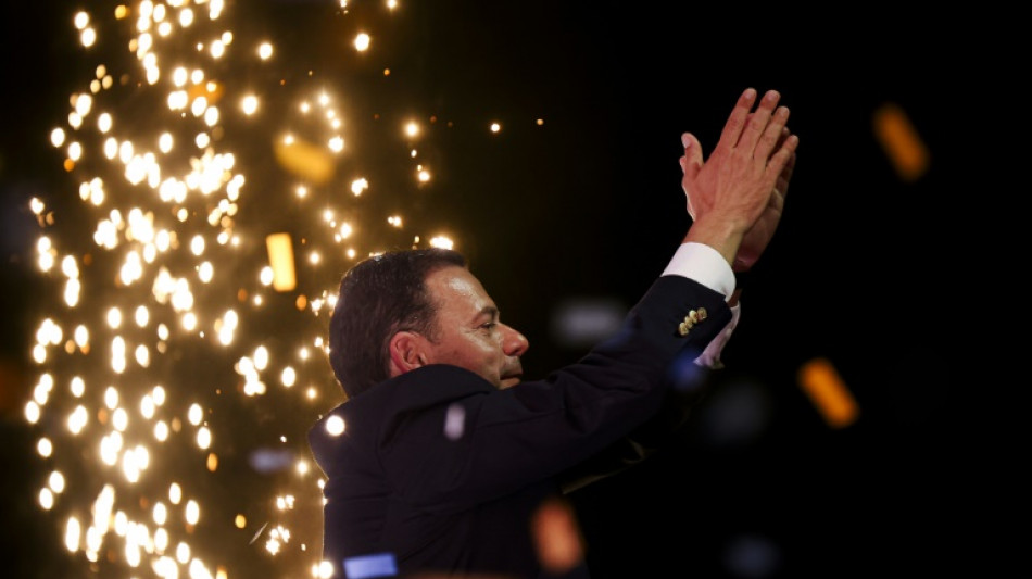 Vit&oacute;ria apertada da direita no poder nas legislativas em Portugal