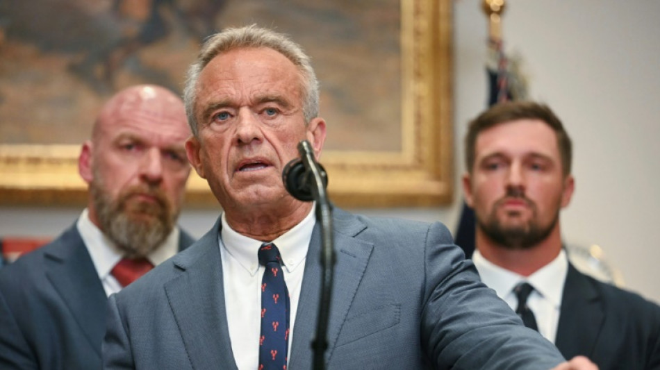 EEUU cancela contratos de vacunas de ARN mensajero y cuestiona su seguridad