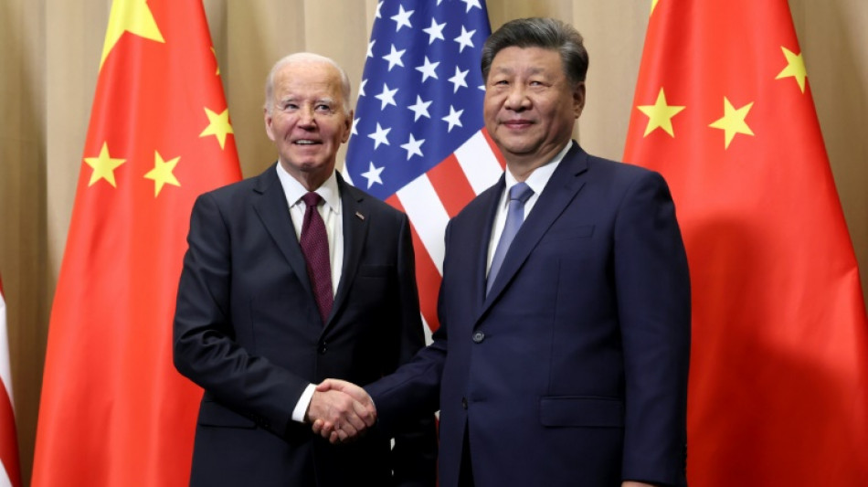 China liberta tr&ecirc;s americanos detidos 'injustamente'