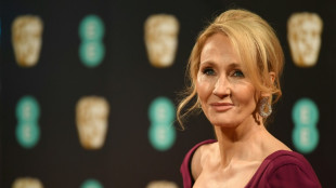 J.K. Rowling, escritora de sucesso mundial e feminista controversa