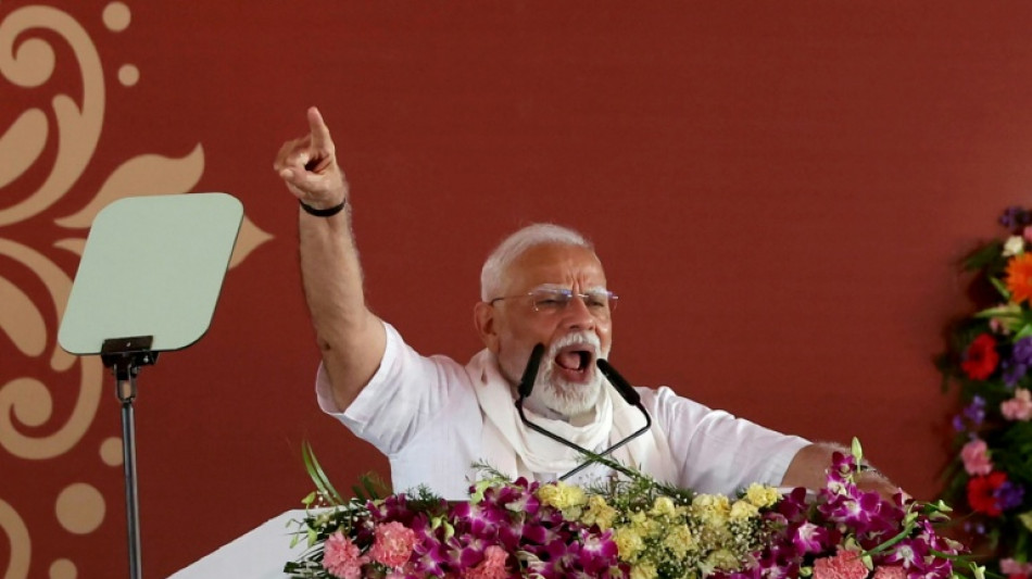 Primeiro-ministro indiano Modi teve 'boa' conversa com seu 'amigo' Putin