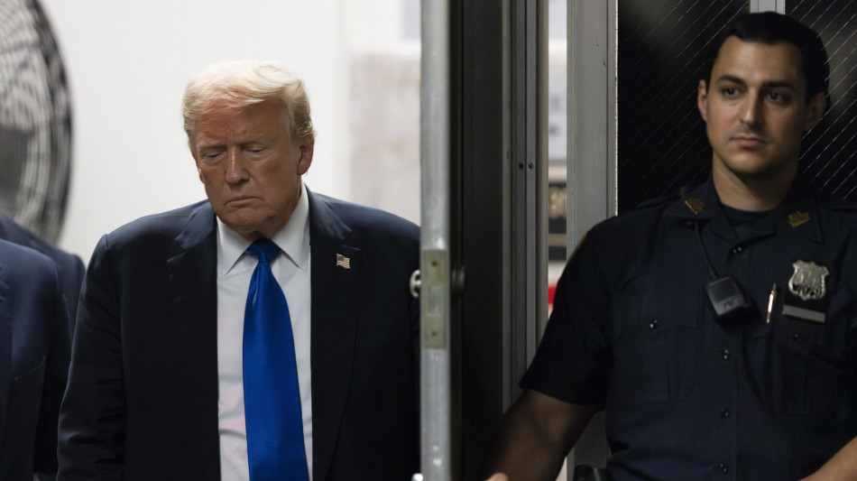 La Corte Suprema concede una immunit&agrave; parziale a Trump