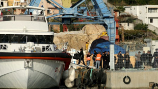Albania env&iacute;a de vuelta a Italia a 12 migrantes tras el fallo de la justicia italiana