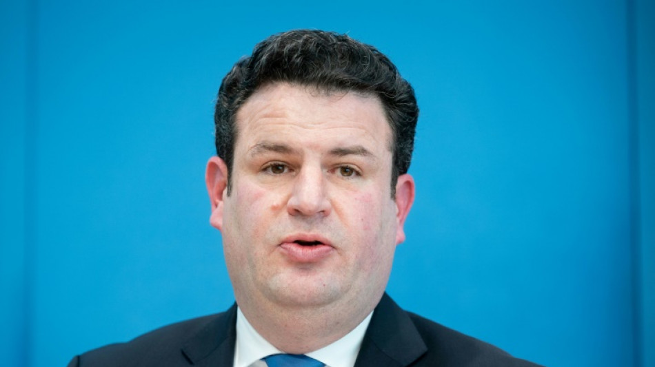 Gemischtes Echo auf Heils Vorsto&szlig; zu Klimageld f&uuml;r kleine und mittlere Einkommen