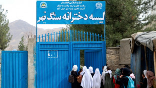 Afganistán empieza su tercer curso escolar sin mujeres en educación secundaria