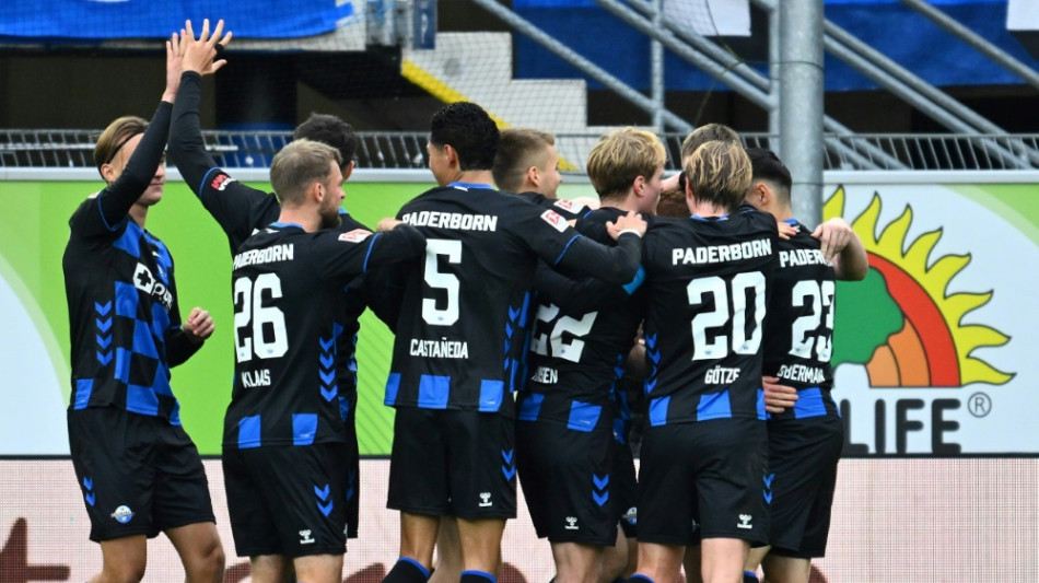 Schalke-Patzer ausgenutzt: Paderborn neuer Tabellenf&uuml;hrer