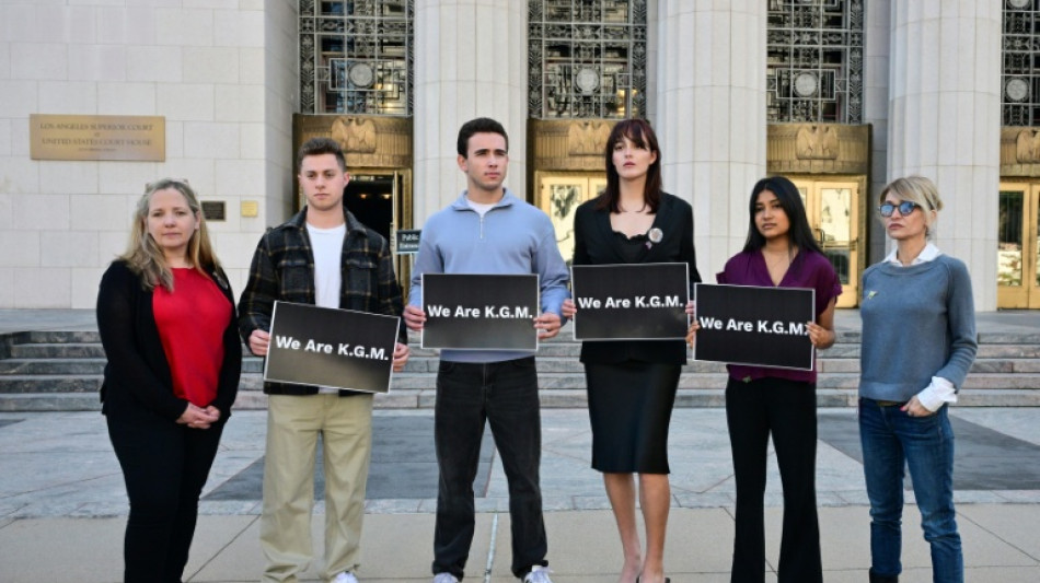 Aux proc&egrave;s des r&eacute;seaux sociaux, une Am&eacute;ricaine assure que YouTube et Instagram ont nourri sa d&eacute;pression