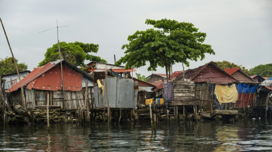 Un a&ntilde;o despu&eacute;s del &eacute;xodo, la quietud invade la isla paname&ntilde;a que se tragar&aacute; el mar