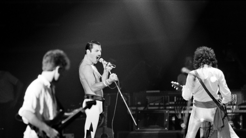 Come&ccedil;a leil&atilde;o excepcional de milhares de itens pessoais de Freddie Mercury