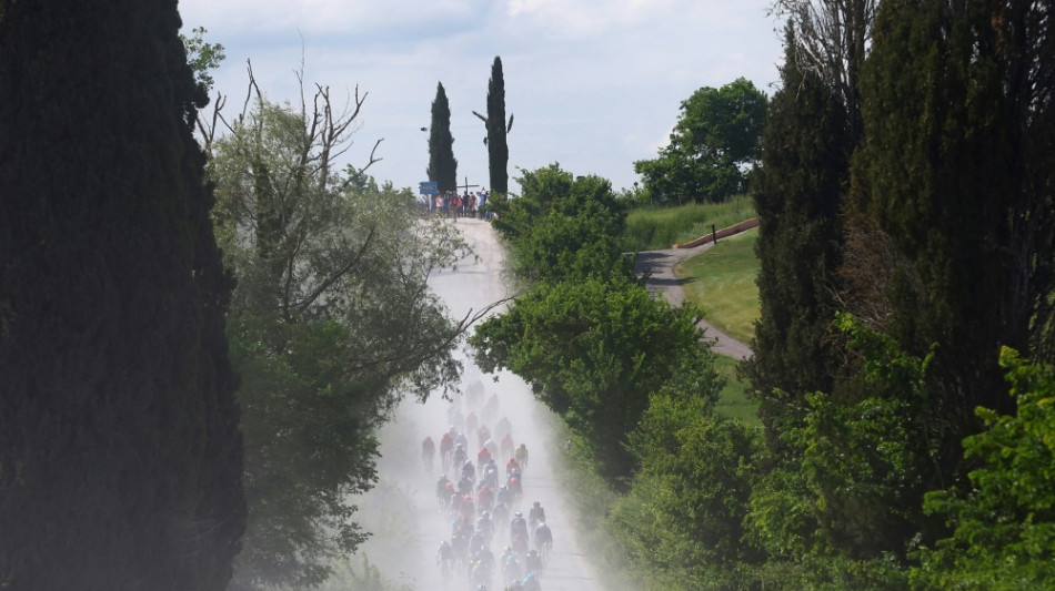 Giro: Sanchez gewinnt Schotter-Etappe in der Toskana